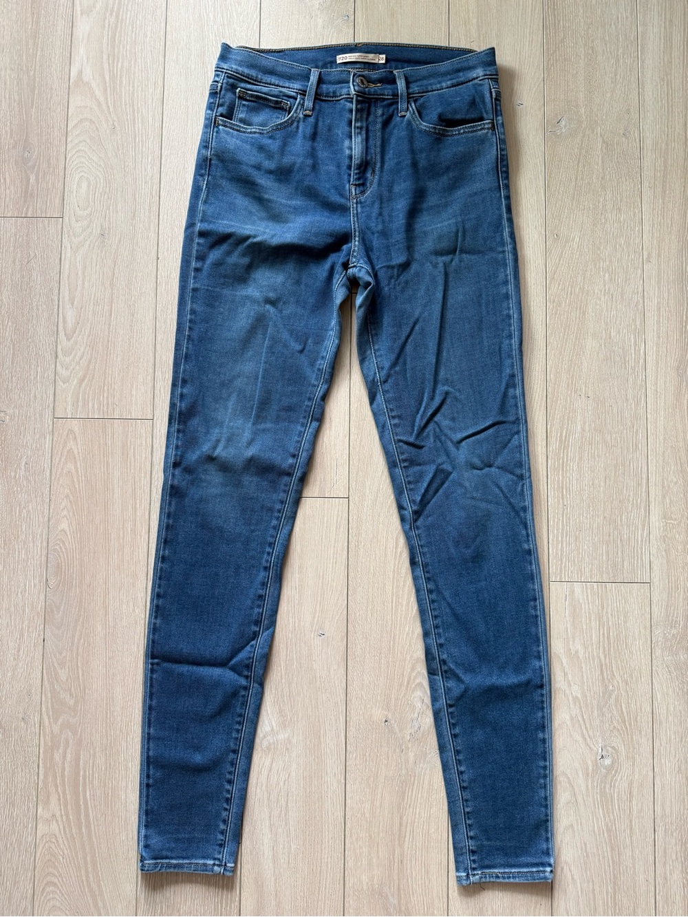 Levi’s 720 High Rise Super Skinny Jeans Blue Women’s Size 28